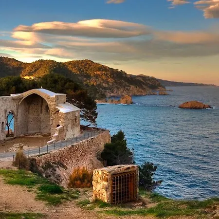Nomad Haux In The Heart Of Tossa 8 Apartamento Tossa de Mar